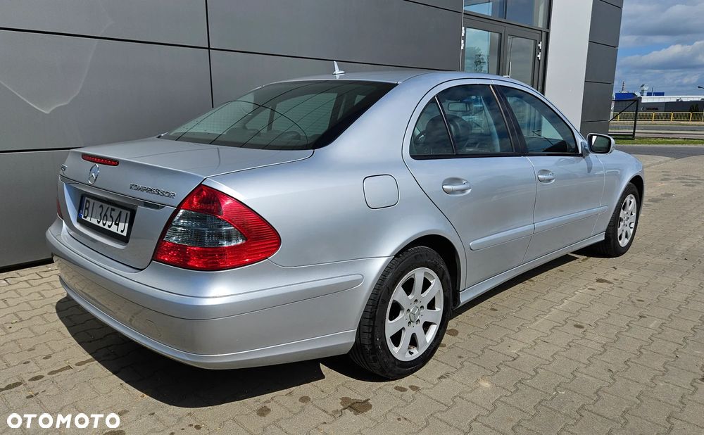Mercedes-Benz Klasa E 200 Kompressor Elegance - 9
