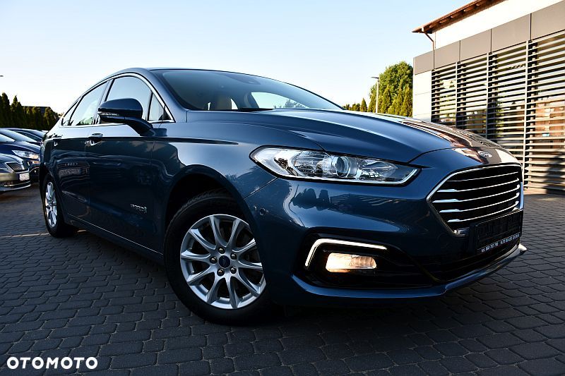 Ford Mondeo 2.0 Hybrid Titanium - 1