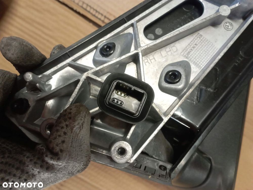 BMW F46 LUSTERKO PRAWE 6 PIN EUROPA - 5