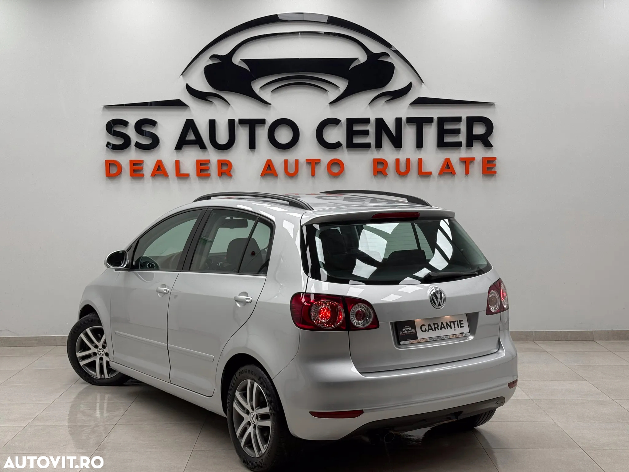 Volkswagen Golf Plus 2.0 TDI DPF Comfortline - 4