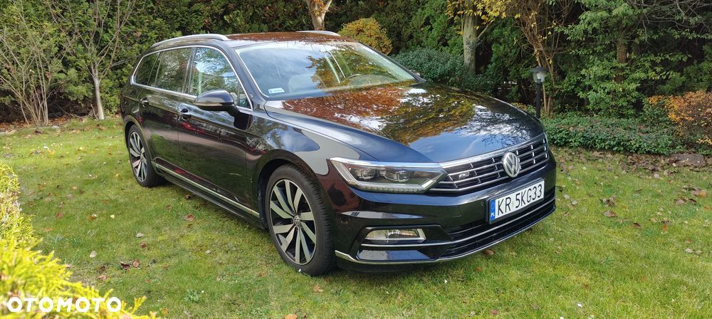 Volkswagen Passat - 1