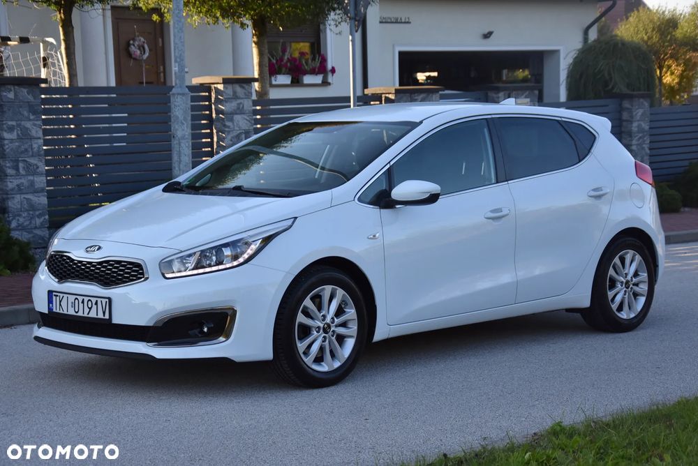 Kia Ceed 1.4 CVVT Dream-Team Edition - 5