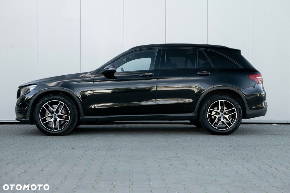 Mercedes-Benz GLC - 12