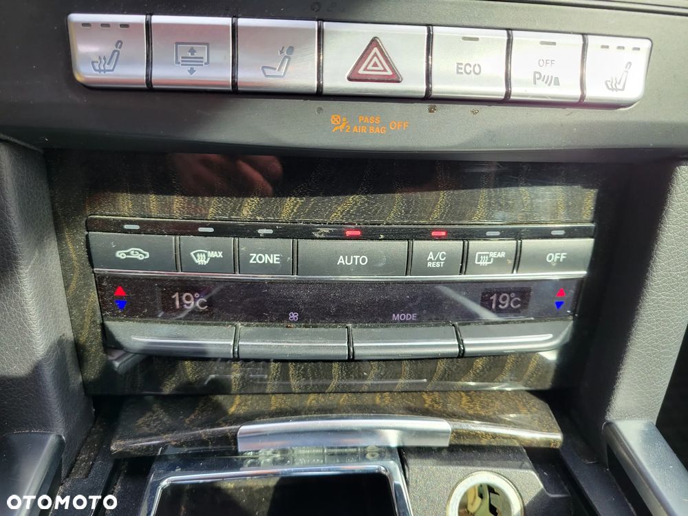 Mercedes-Benz Klasa E 250 BlueTEC 4Matic 7G-TRONIC Avantgarde - 10