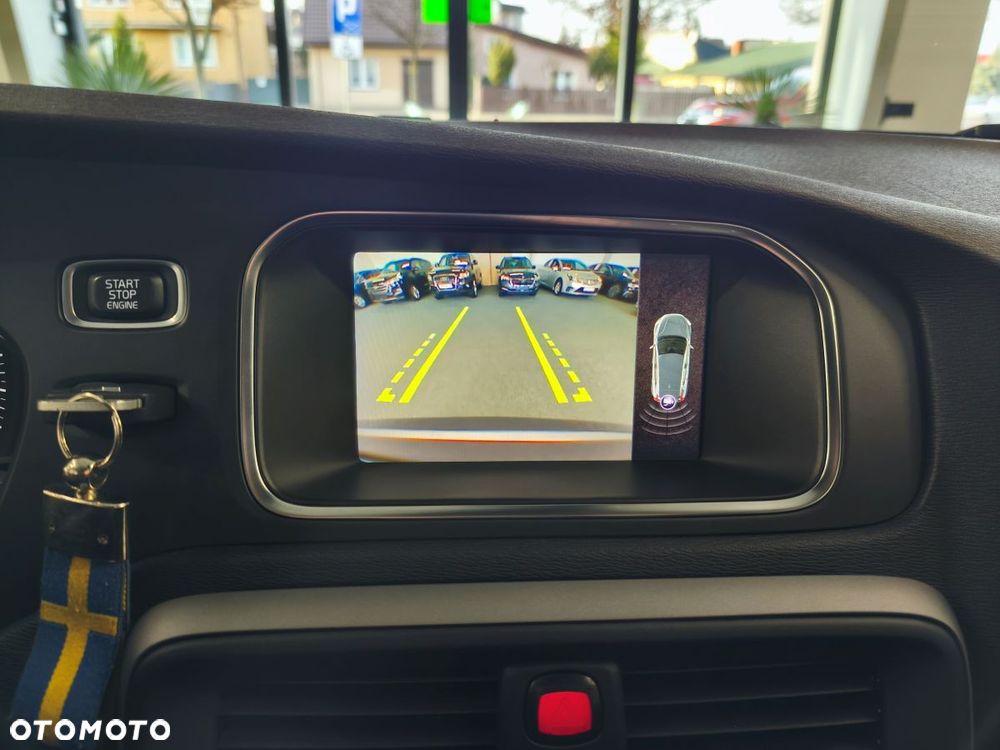 Volvo V40 D2 Drive-E SCR Momentum - 13