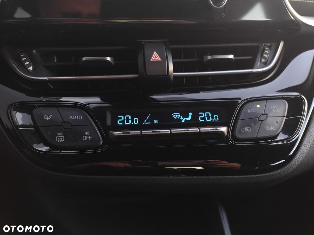 Toyota C-HR - 26