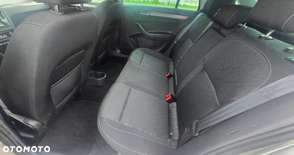 Skoda RAPID 1.0 TSI Active - 19