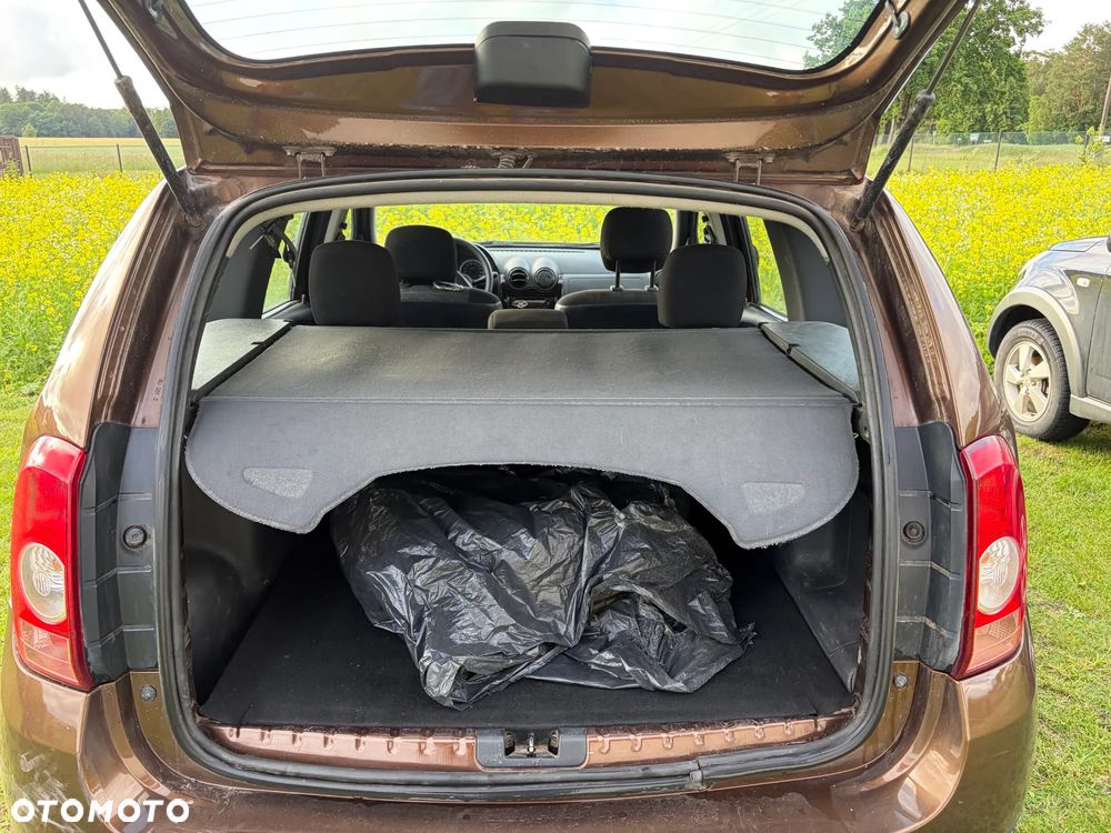 Dacia Duster 1.6 Laureate 4x4 - 6