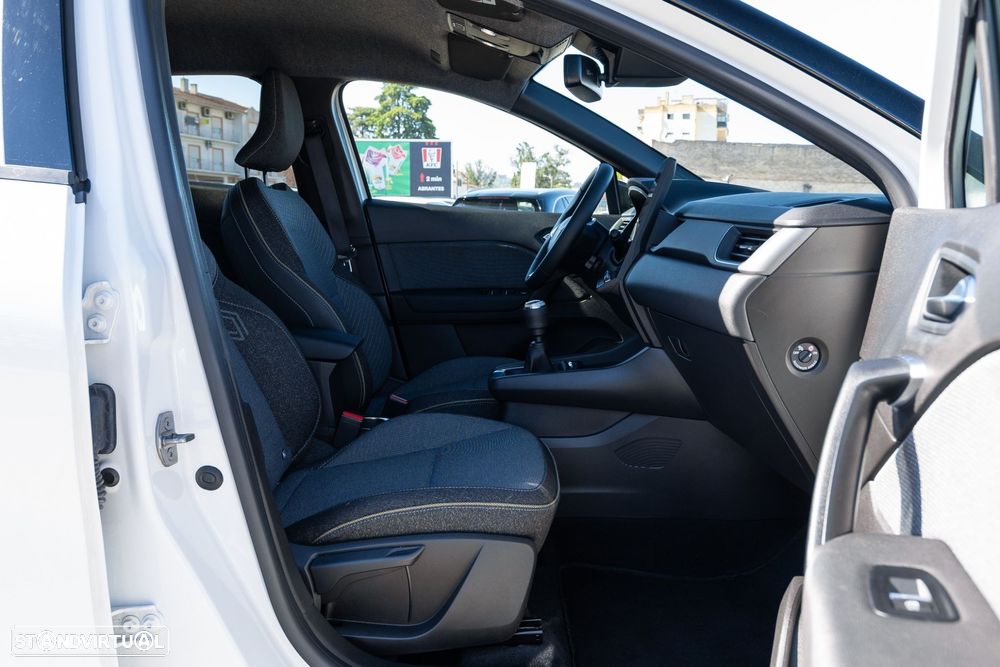 Renault Captur 1.0 TCe Techno Bi-Fuel - 16