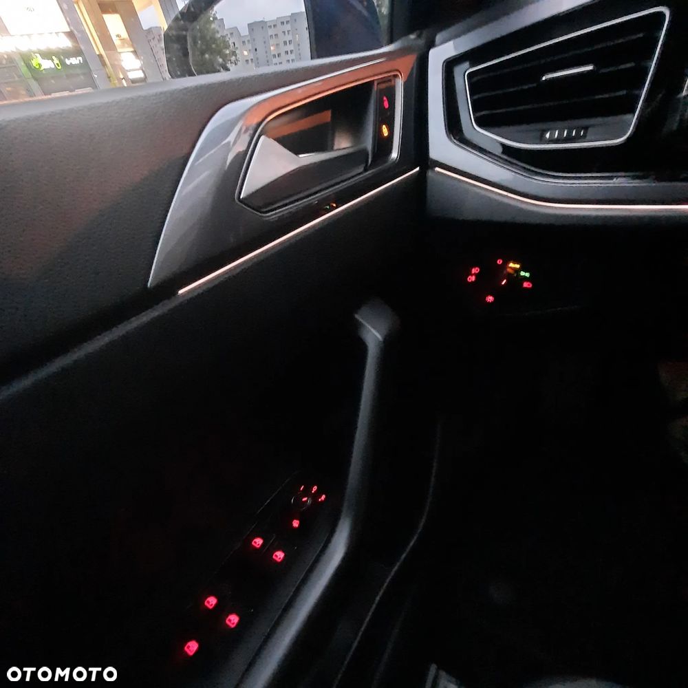 Volkswagen Polo 1.0 TSI Highline - 39