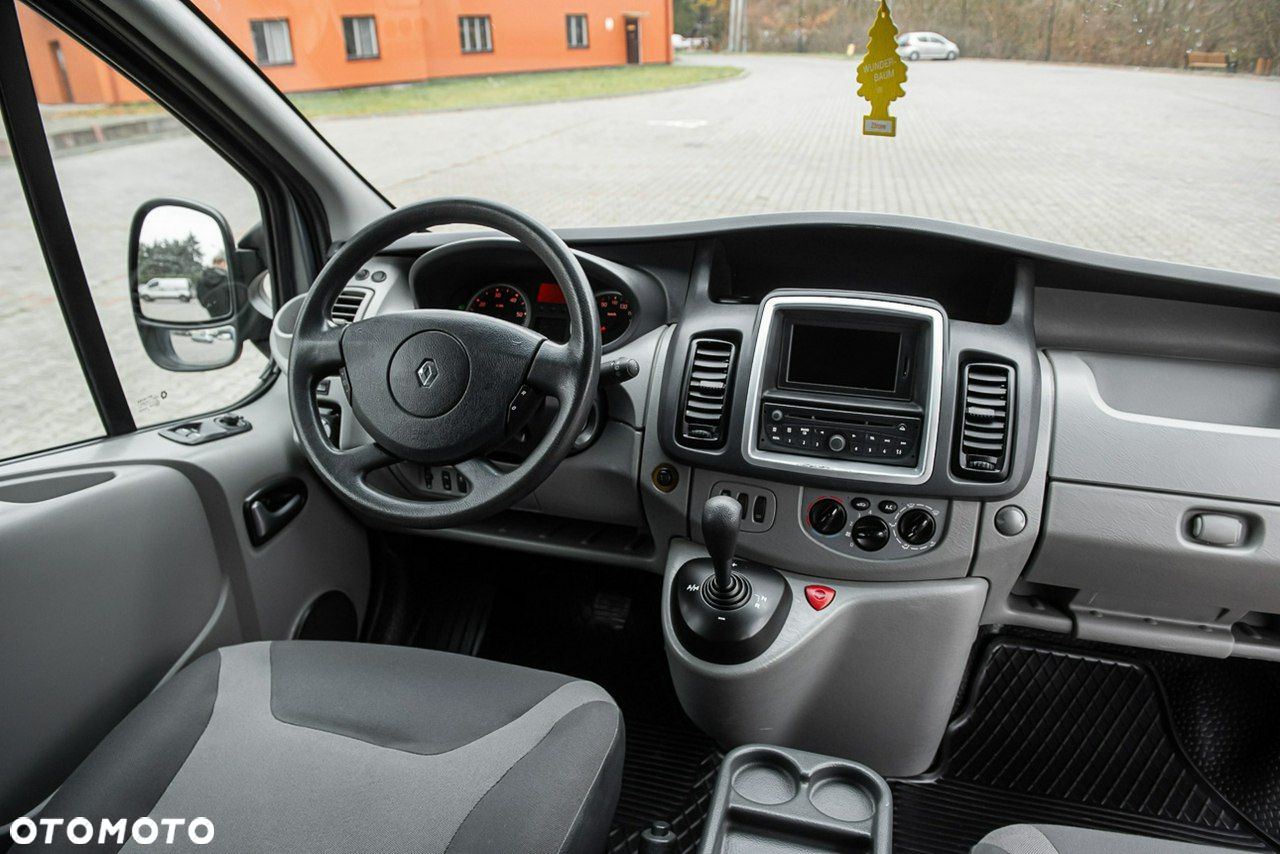 Renault Trafic - 8