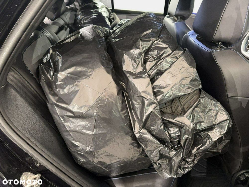 Volkswagen T-Roc - 17