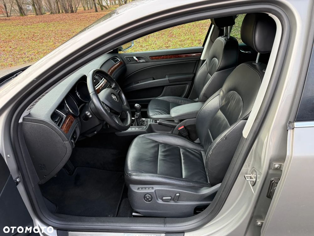 Skoda Superb 2.0 TDI Exclusive - 12