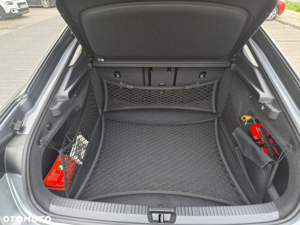 Skoda Superb 1.5 TSI mHEV Selection DSG - 18