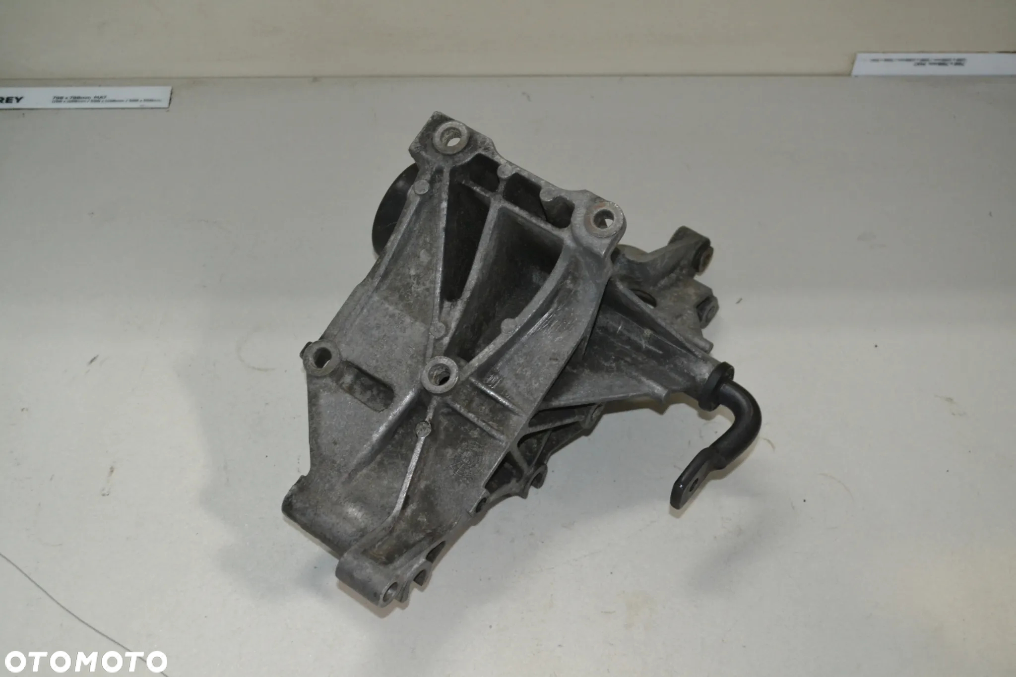 VW AUDI SEAT SKODA 1,9 TDI ŁAPA MOCOWANIE ALTERNATORA NAPINACZ 028903143AB - 3