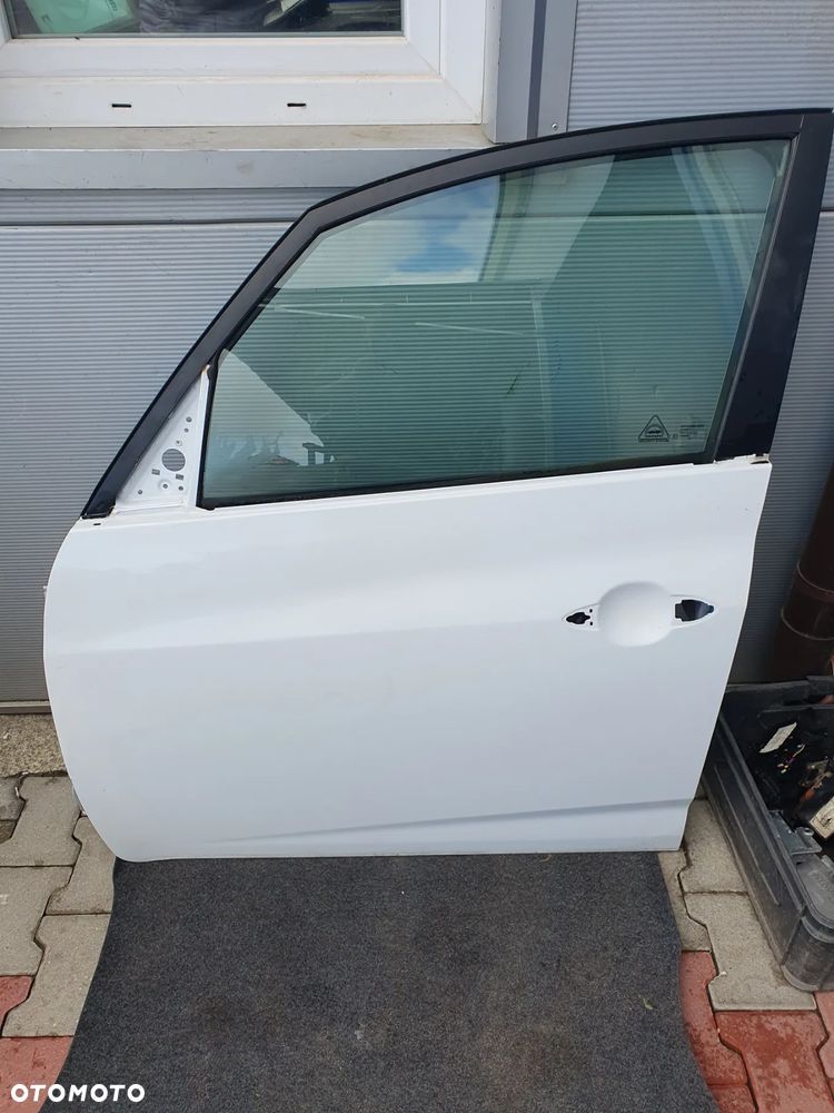 HYUNDAI IX20 DRZWI LEWY PRZÓD 7F