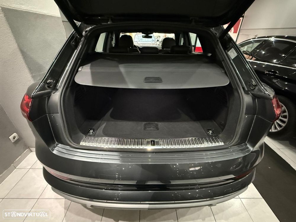 Audi e-tron 55 quattro S line - 39