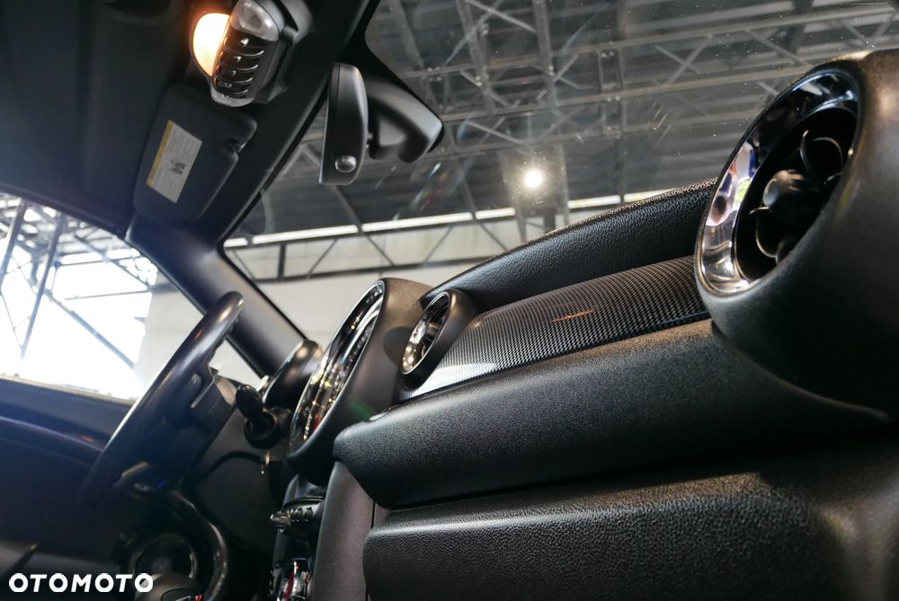 MINI Cooper S Standard - 25