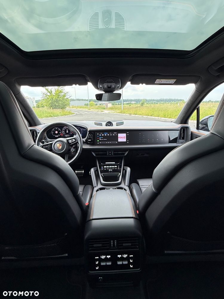 Porsche Cayenne GTS - 17