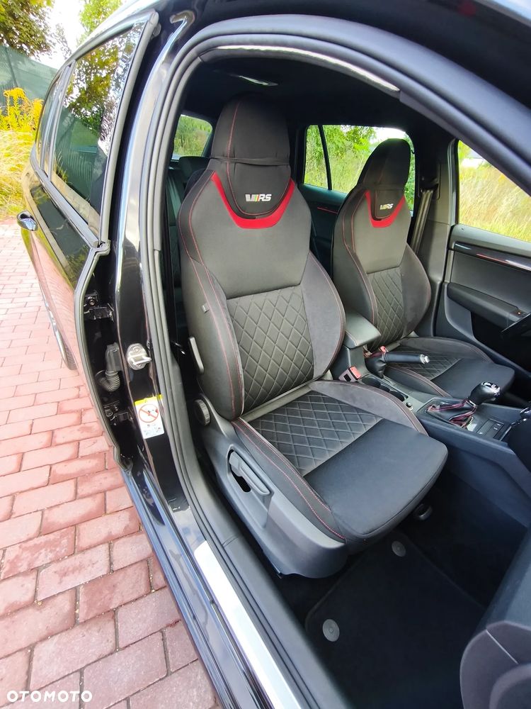 Skoda Octavia 2.0 TDI DSG RS - 34