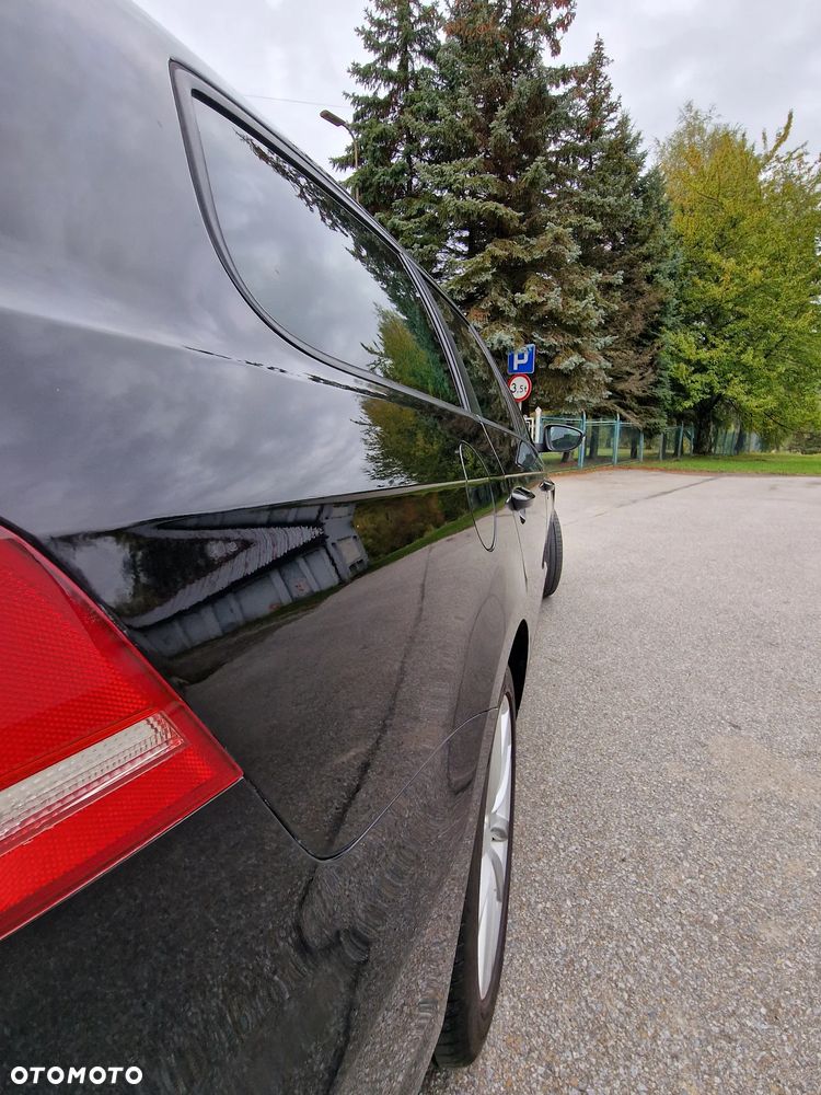 Volkswagen Passat - 23
