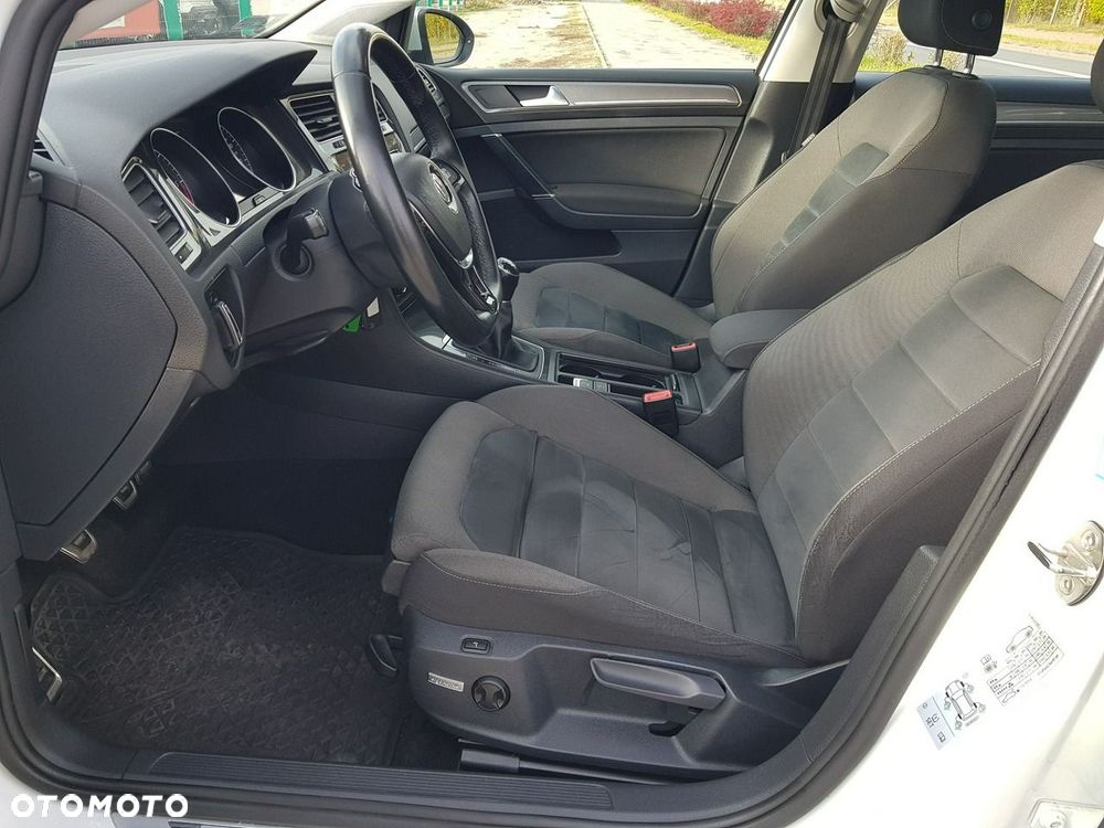 Volkswagen Golf Variant 2.0 TDI 4Motion (BlueMotion Tech) Highline - 9