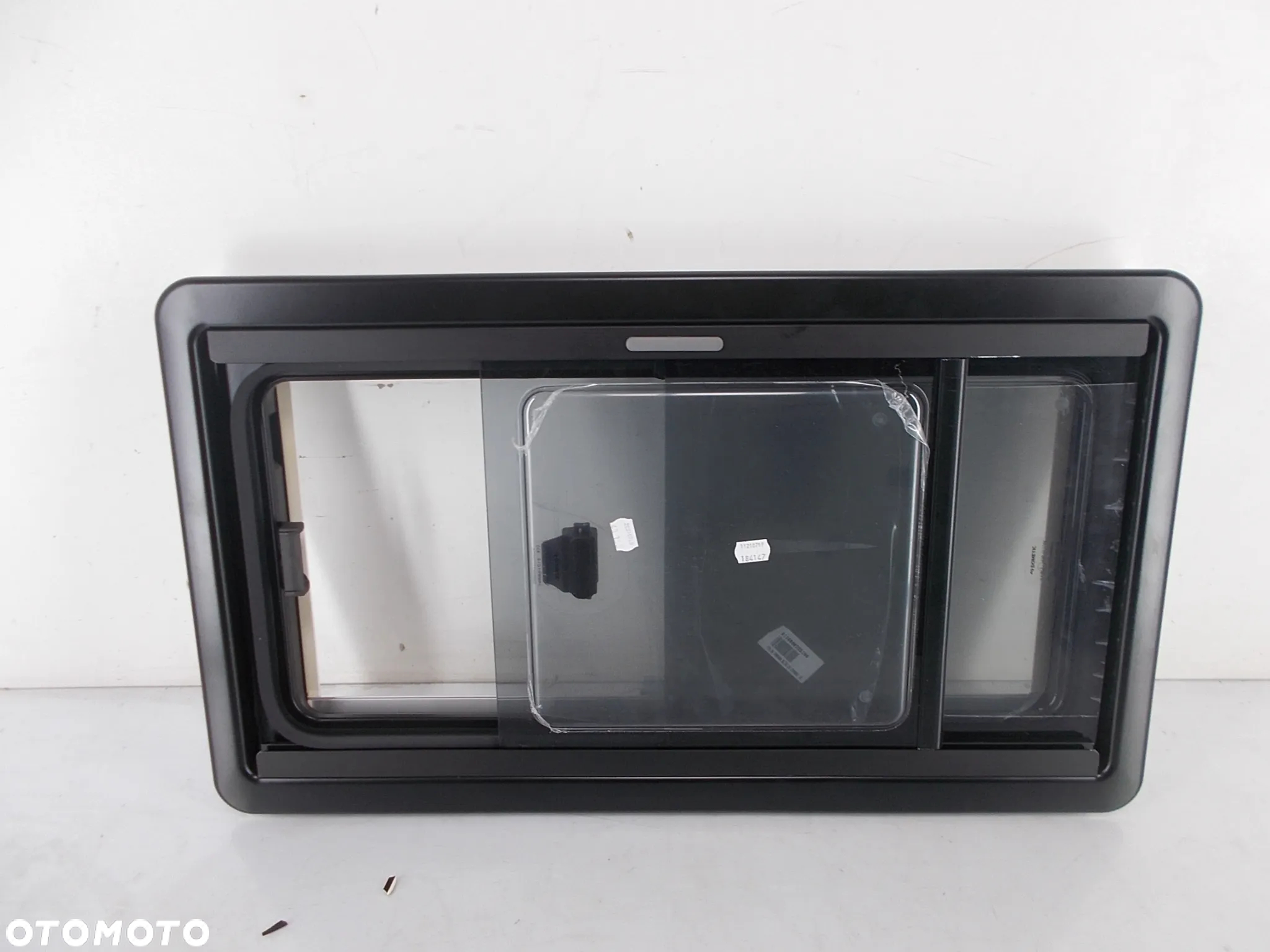 Okno przesuwne kamper szyba  DOMETIC S4 Seitz 70x45 700x450 - 2