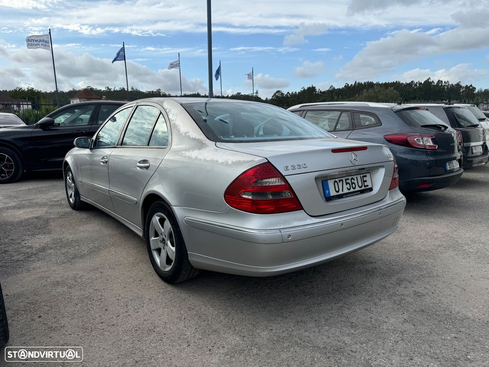 Mercedes-Benz E 220 CDi Avantgarde - 6