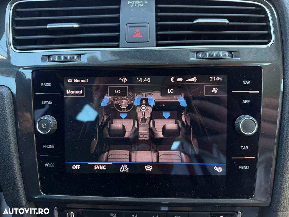 Volkswagen e-Golf - 14