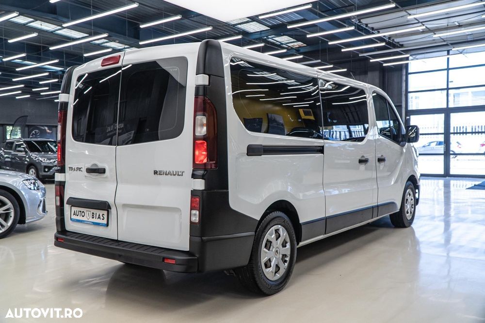 Renault Trafic 2.0 Blue dCi 110 S&S L2 8+1 Life - 8