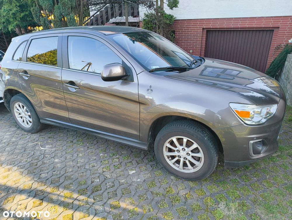 Mitsubishi ASX 1.6 Invite Navi - 1