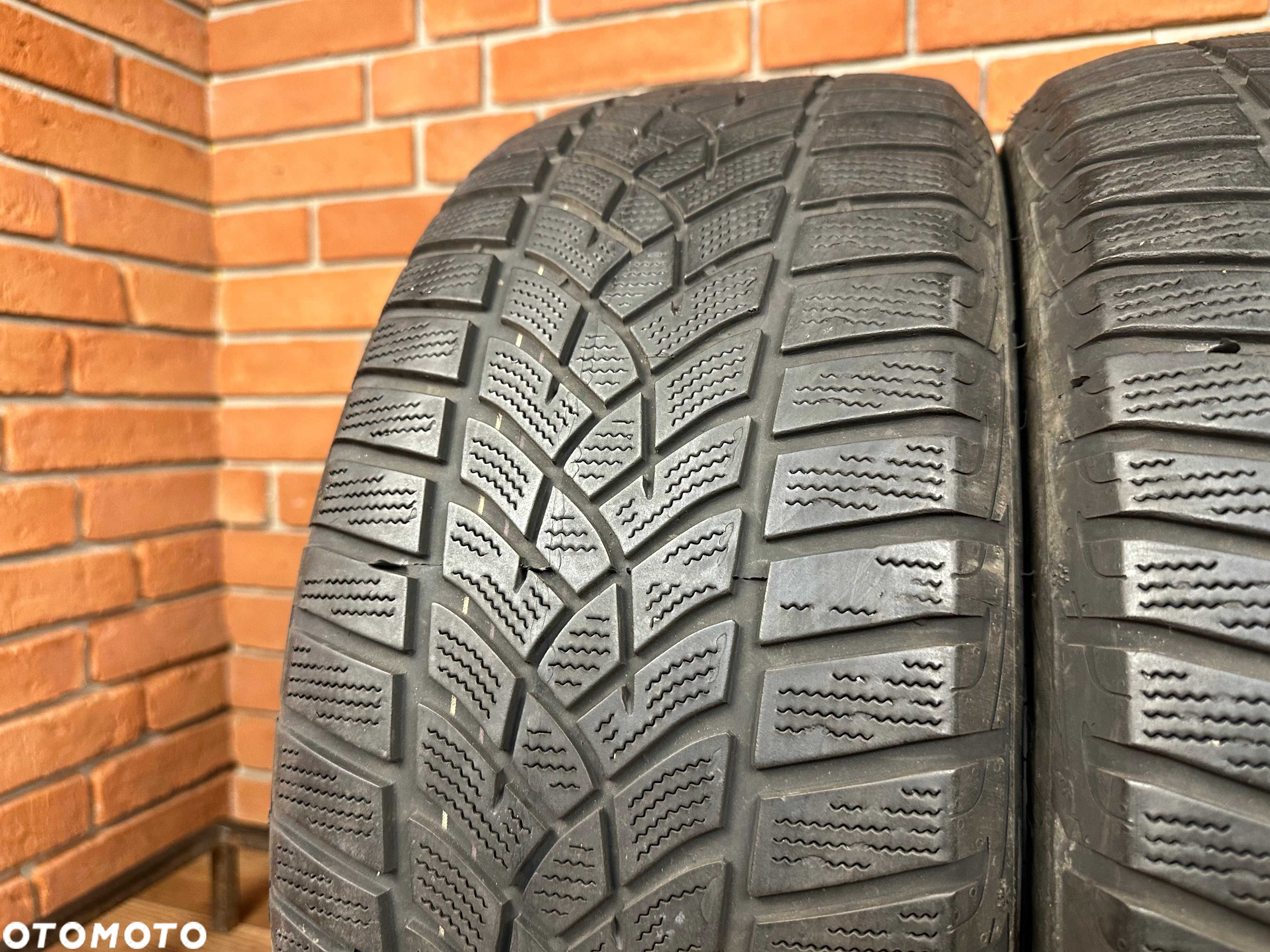 Opony 225/55R17 Goodyear UltraGrip Performance 101V 2022 - 3