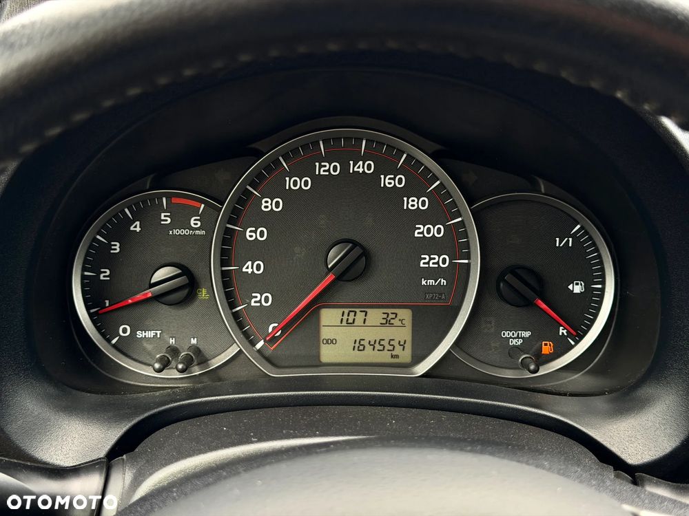 Toyota Yaris 1.4 D-4D - 12