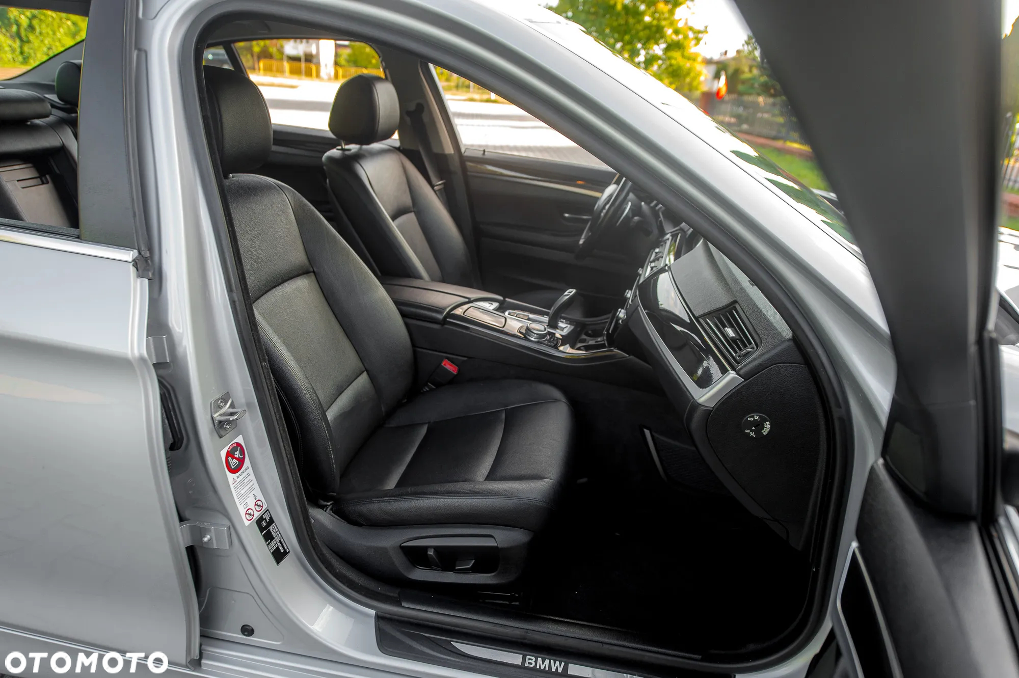 BMW Seria 5 520d xDrive - 7