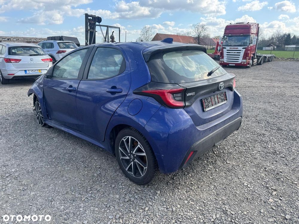 Toyota Yaris - 6