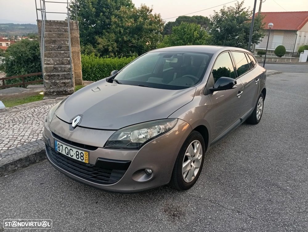 Renault Mégane Sport Tourer 1.5 dCi Dynamique S - 2