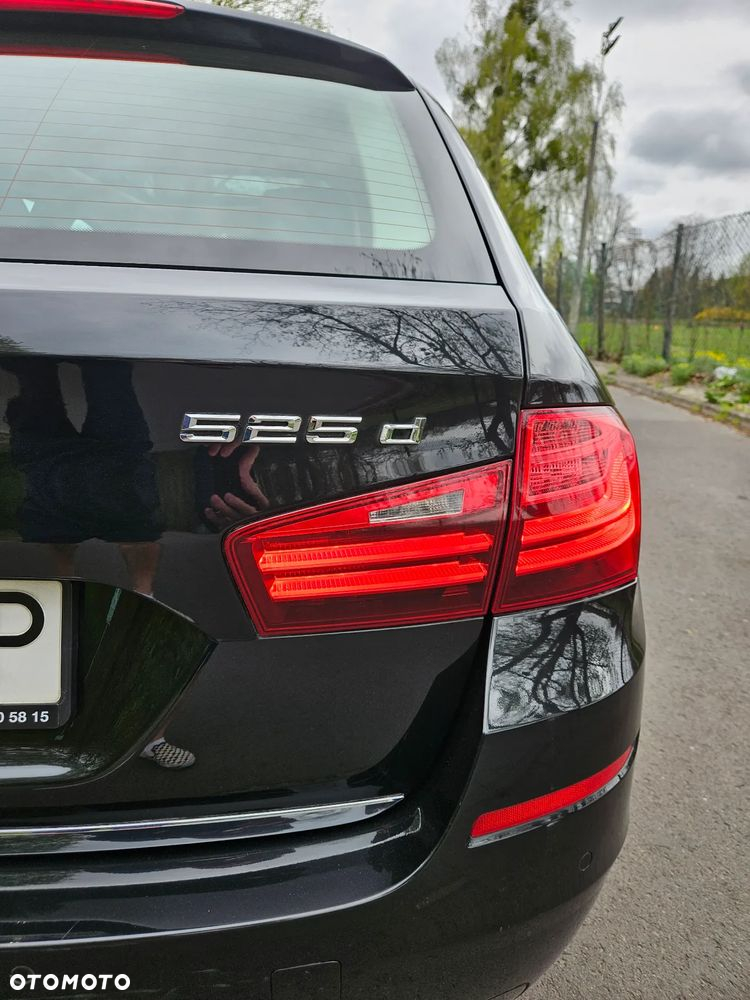 BMW Seria 5 525d xDrive - 7