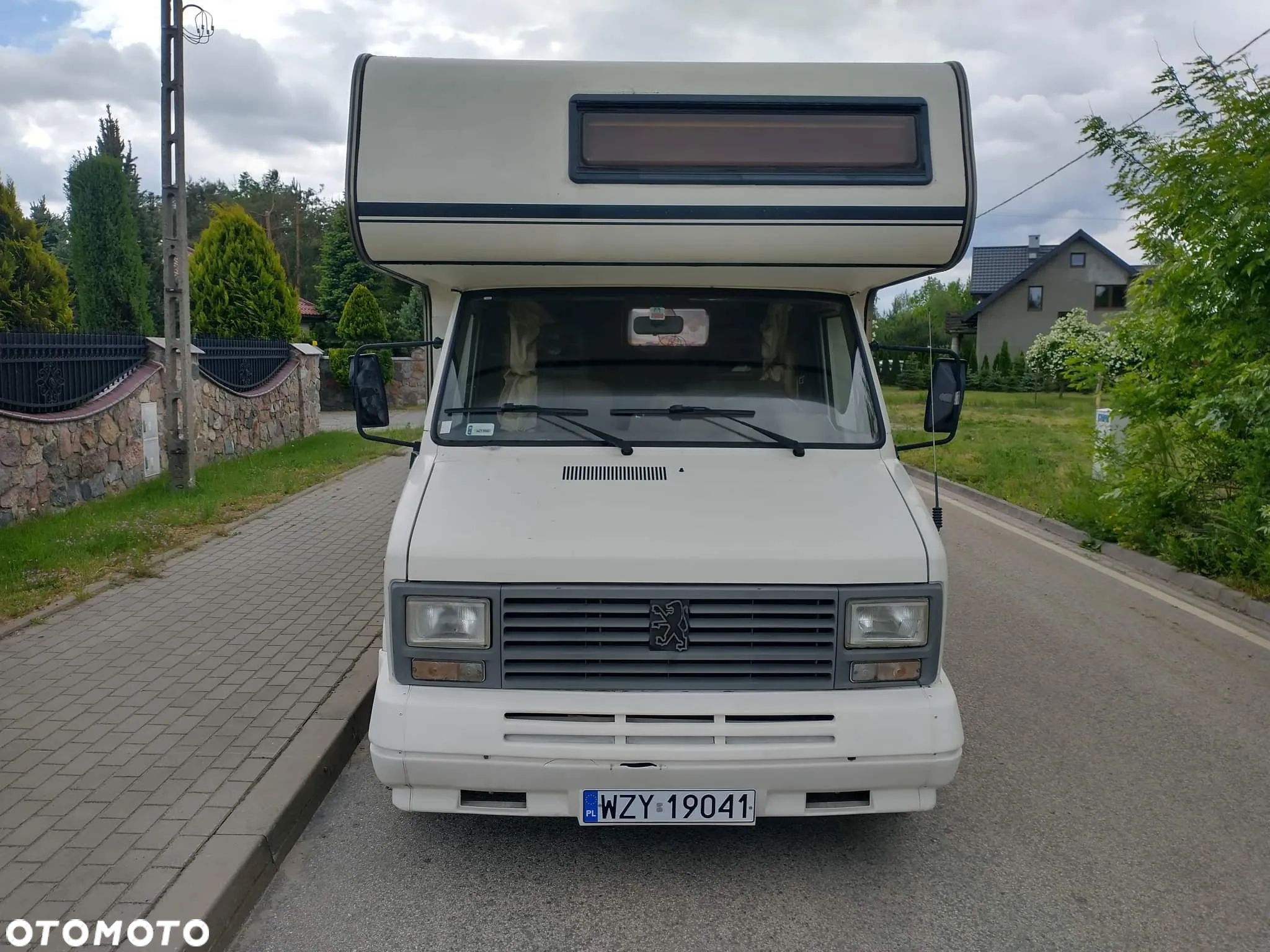 Peugeot J5 - 1