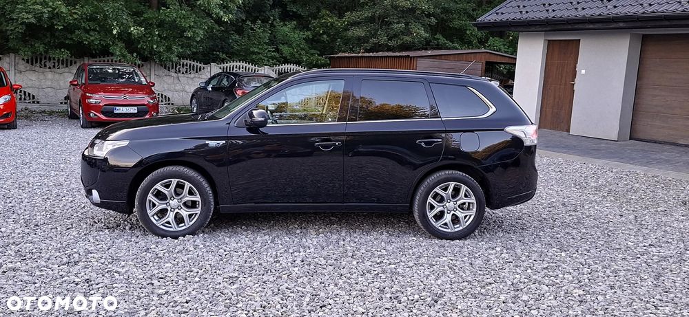 Mitsubishi Outlander 2.0 4WD Plus - 4