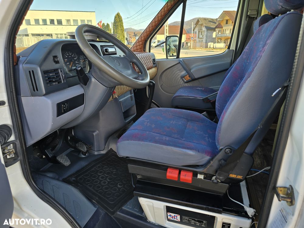 Mercedes-Benz Sprinter - 19