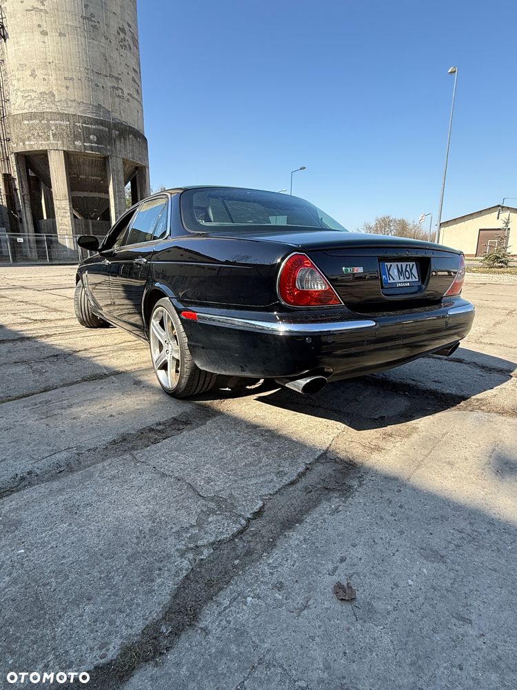 Jaguar XJ - 6