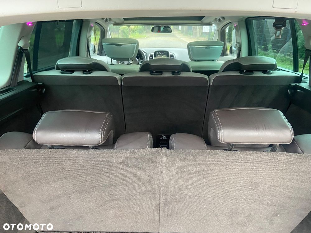 Renault Espace 1.6 dCi Energy Initiale Paris EDC 7os - 12