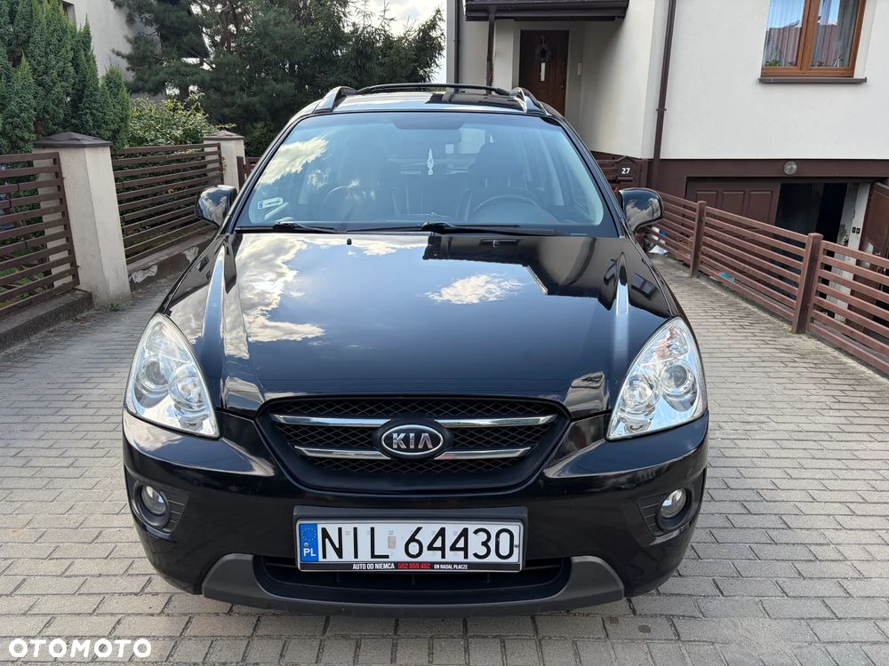 Kia Carens - 9