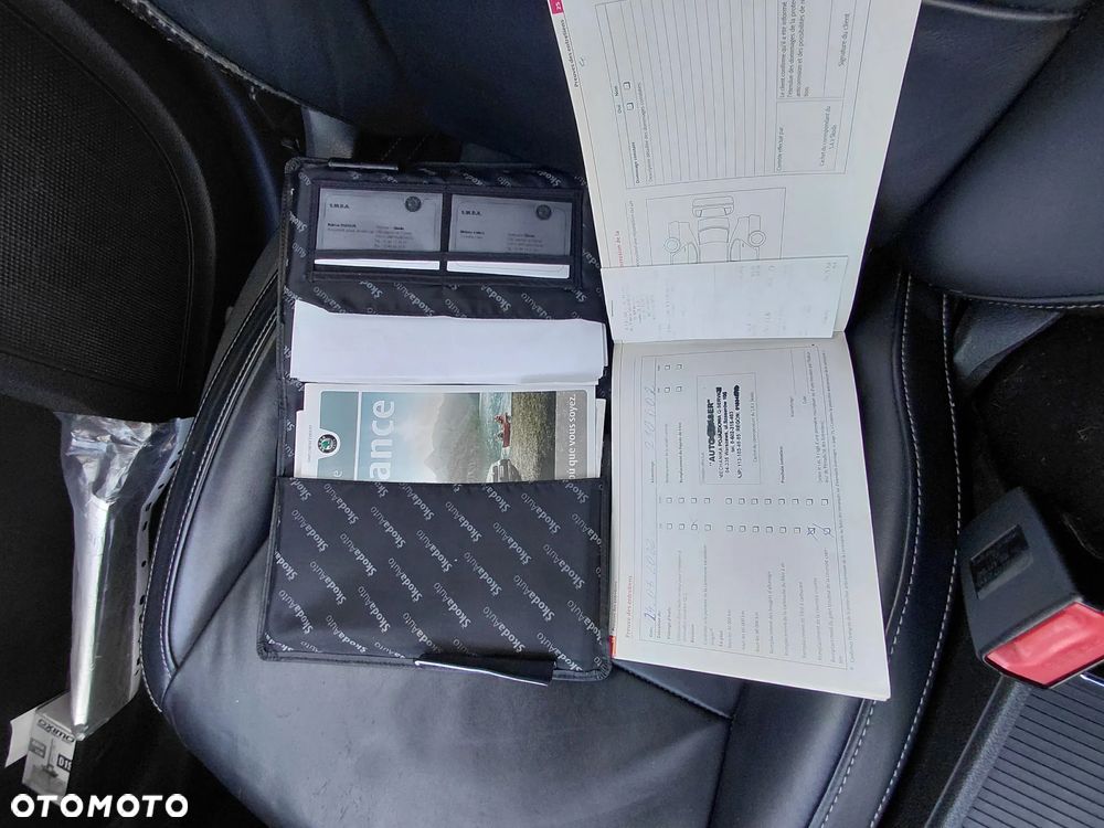 Skoda Superb 2.0 TDI DSG Elegance - 21