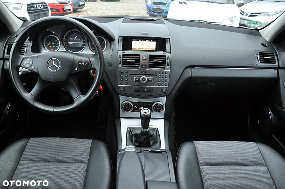 Mercedes-Benz Klasa C 180 Kompressor BlueEFFICIENCY Avantgarde - 21