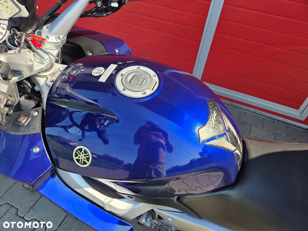 Yamaha FJR - 12