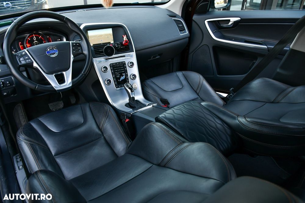 Volvo XC 60 D4 Geartronic Summum - 12