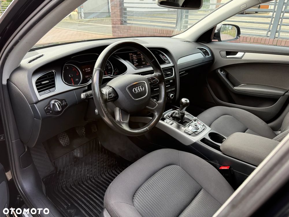 Audi A4 Avant 2.0 TDI - 31