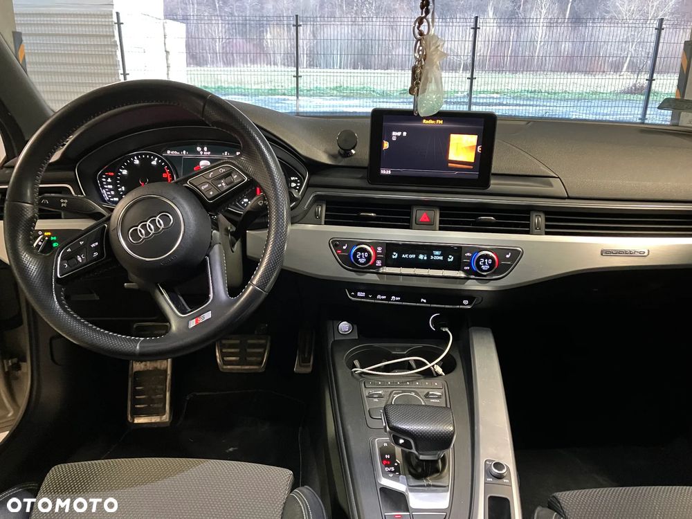 Audi A4 Limousine 2.0 TDI Quattro Design S tronic - 7