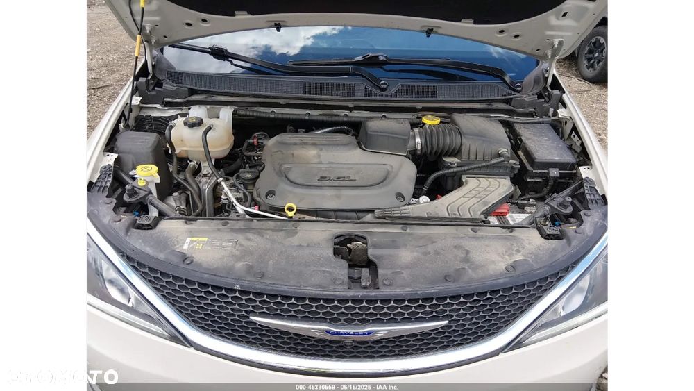 Chrysler Pacifica - 13